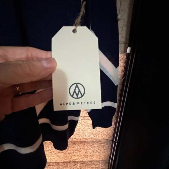 ALPS & METERS 100% merino wool Stripe Detail women’s Touring Sweater - Picture 5 of 6